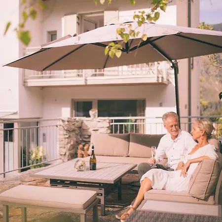 Hotel Nefer, Haus *